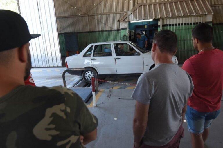 NO HABRÁ QUE HACER LA REVISIÓN TÉCNICA DE AUTOMOTORES ESTE AÑO