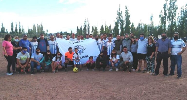 La COFUVE y Sureño rindieron homenaje al extinto “Pina” Ponce