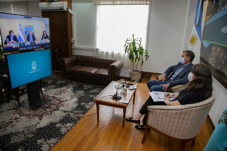 Rodolfo Suarez hablará hoy con Alberto Fernández sobre posibles nuevas restricciones