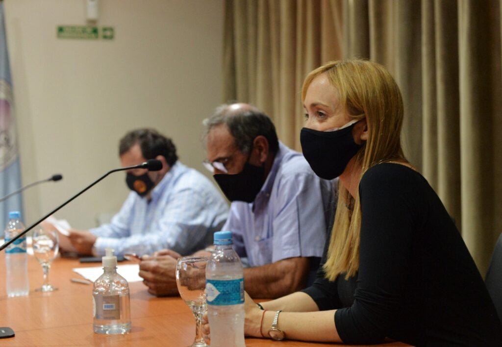 3f17e20c f806 44c6 a752 f2bd39f52cb6