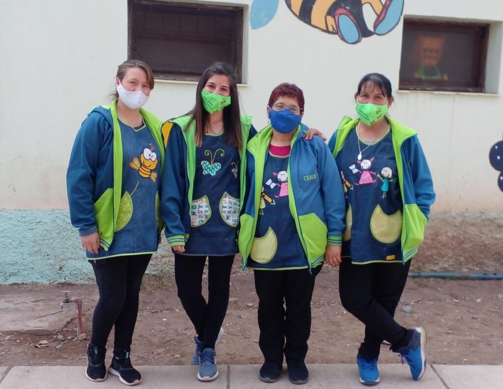 En su día, ponderan labor de auxiliares de educación 6 a1