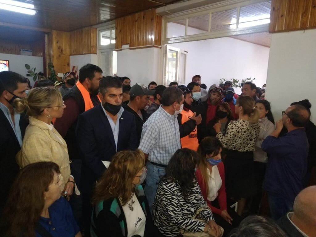 Caótica sesión del Concejo Deliberante 3 ate en hcd