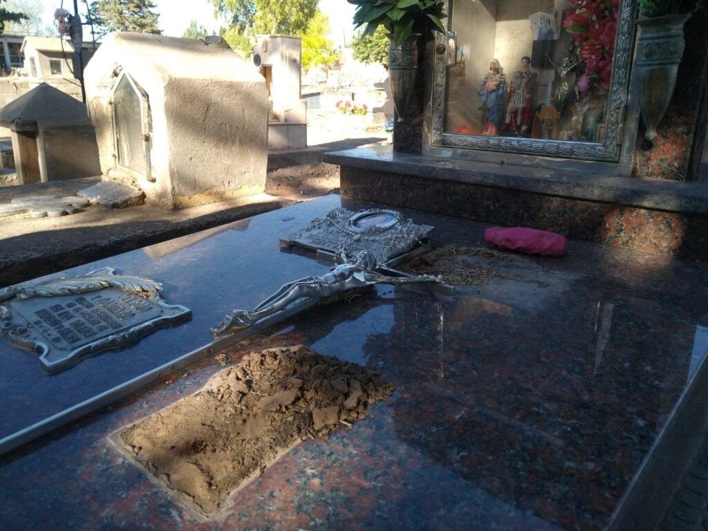 placa cementerio5