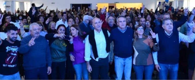 El peronismo anti Cámpora se reunió en Mendoza