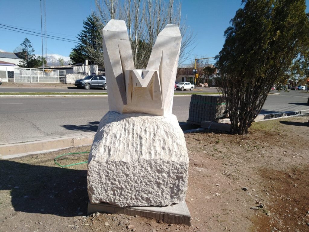 En el día de la paz inauguraron esculturas 7 escultura 2