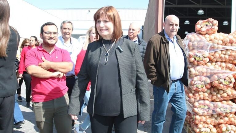 Patricia Bullrich visitó Mendoza y cargó contra las políticas del Presidente Fernández