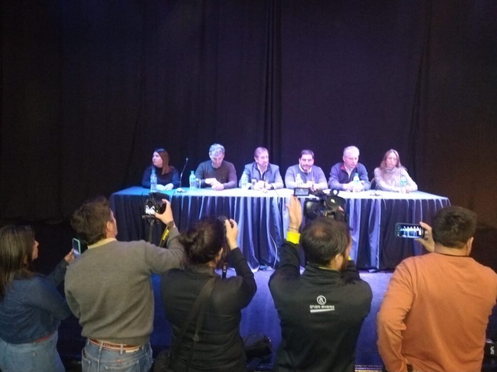 suarez conferencia de prensa