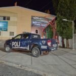 Fuerte choque entre un auto y una moto en Malargüe: el motociclista fue hospitalizado y será operado