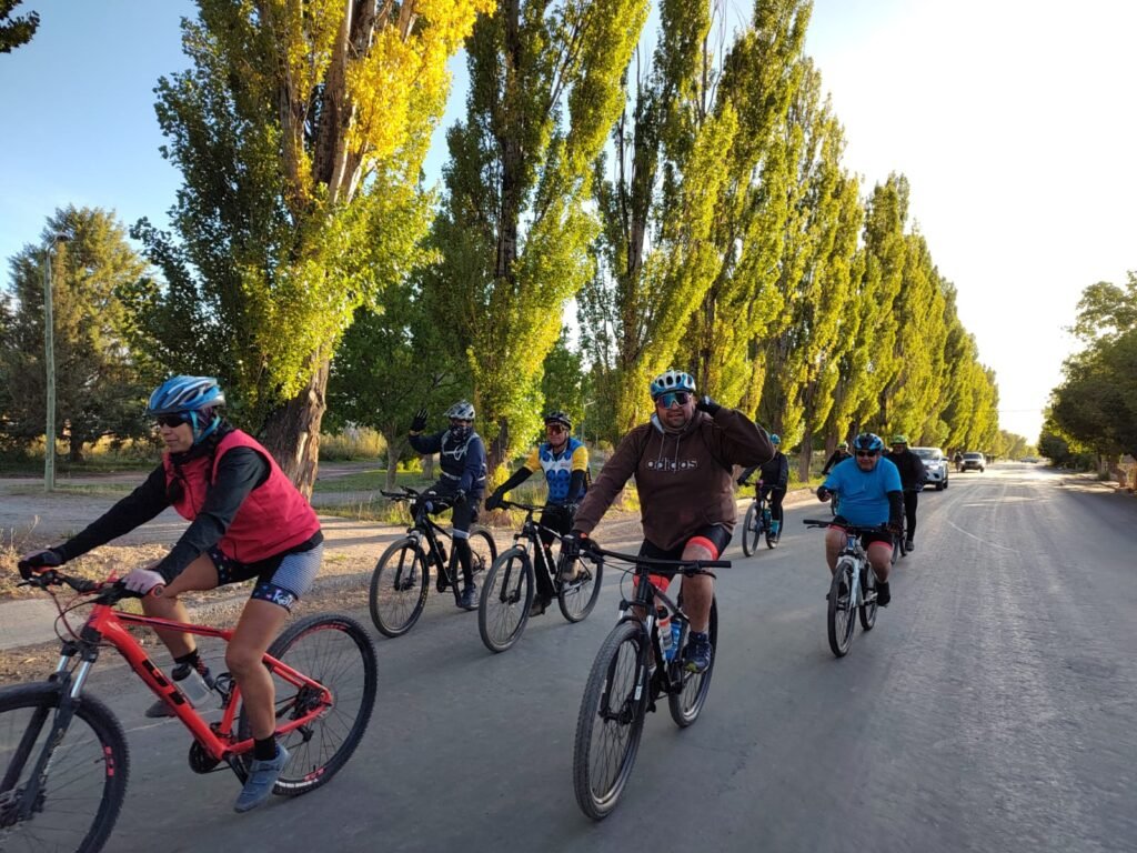 Travesía Argentina-Chile por Paso Planchón-Vergara partió esta mañana 10 ciclistas3