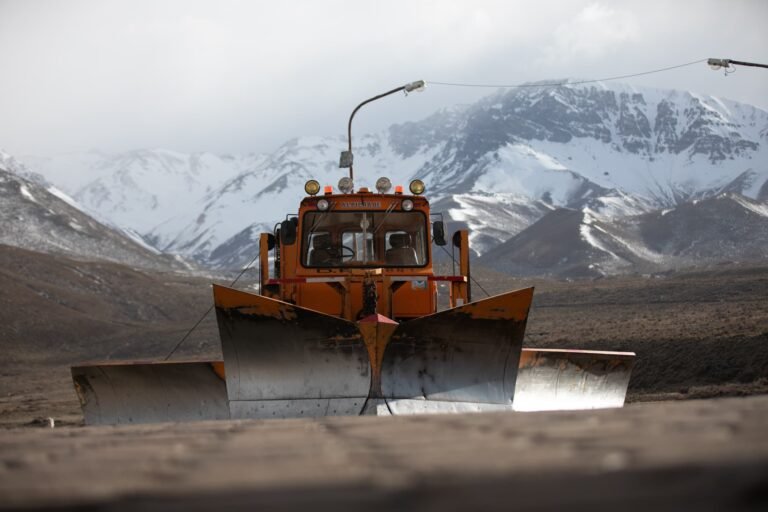Vialidad provincial refuerza “Operativo Nieve” en ruta a Las Leñas