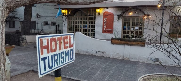 Proyectan remodelación y concesión del Hotel Turismo