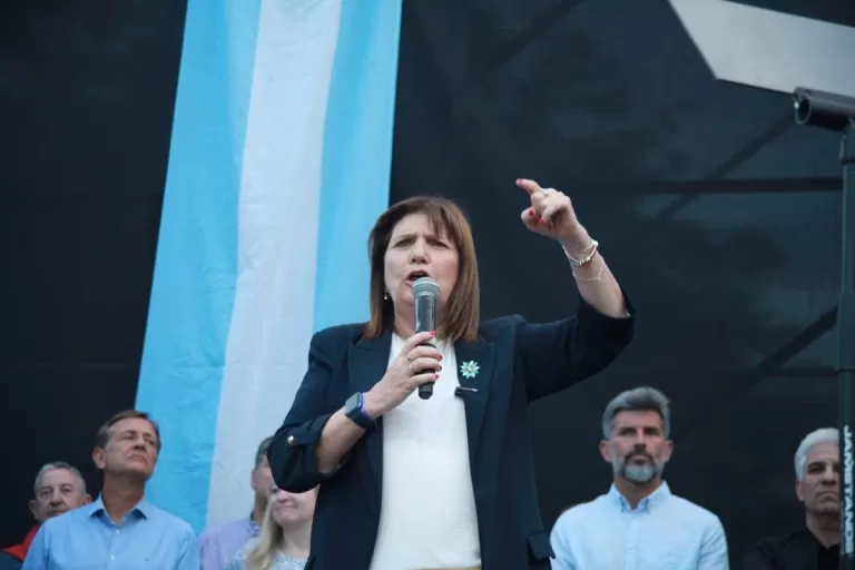 Patricia Bullrich cerró campaña electoral en Mendoza