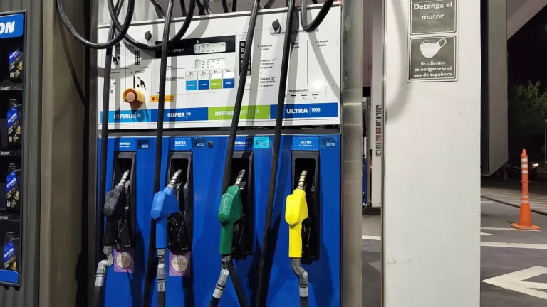 Combustibles aumentaron cerca del 40 %