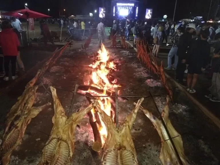 Llaman a compulsa de precios de quinchos para la Fiesta del chivo