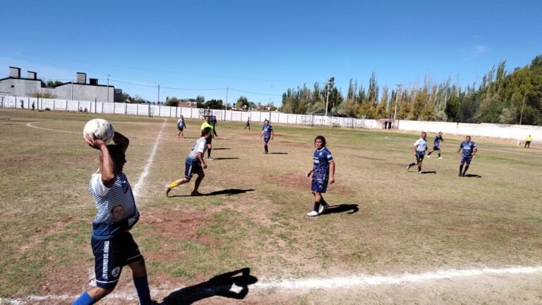 Fútbol de veteranos, juega la COVEFUM, suspendió Volantes