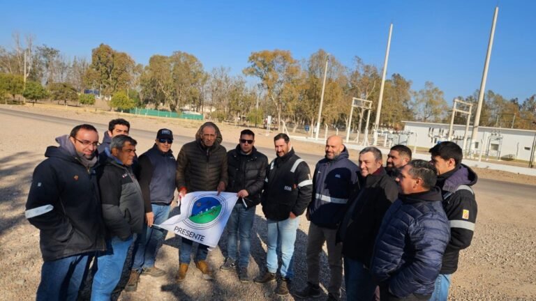 Paro total de trabajadores jerárquicos de YPF en Mendoza por incumplimientos de la empresa