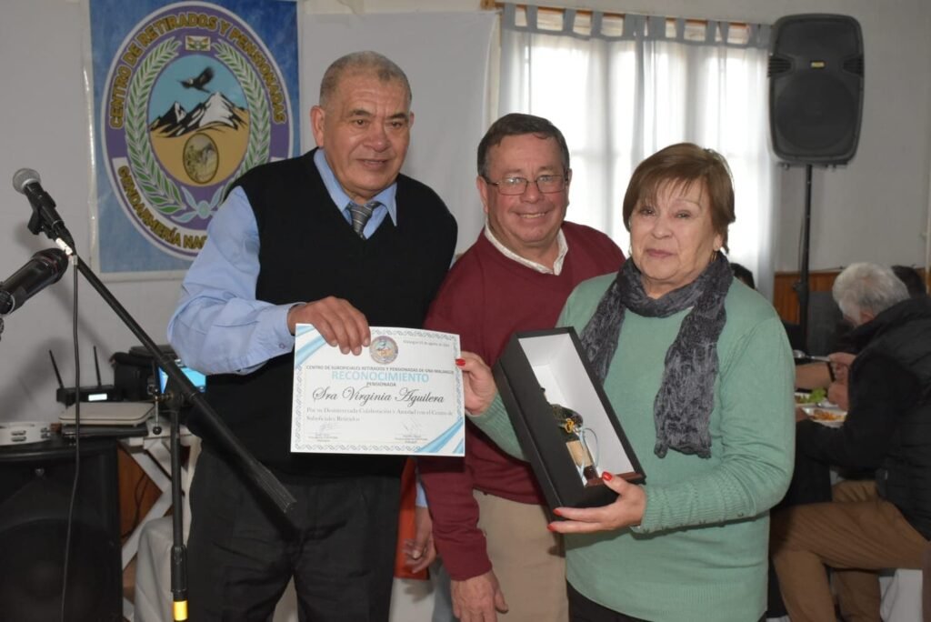 Retirados de Gendarmería realizaron almuerzo y homenajes 6 almuerzo gendarmeria