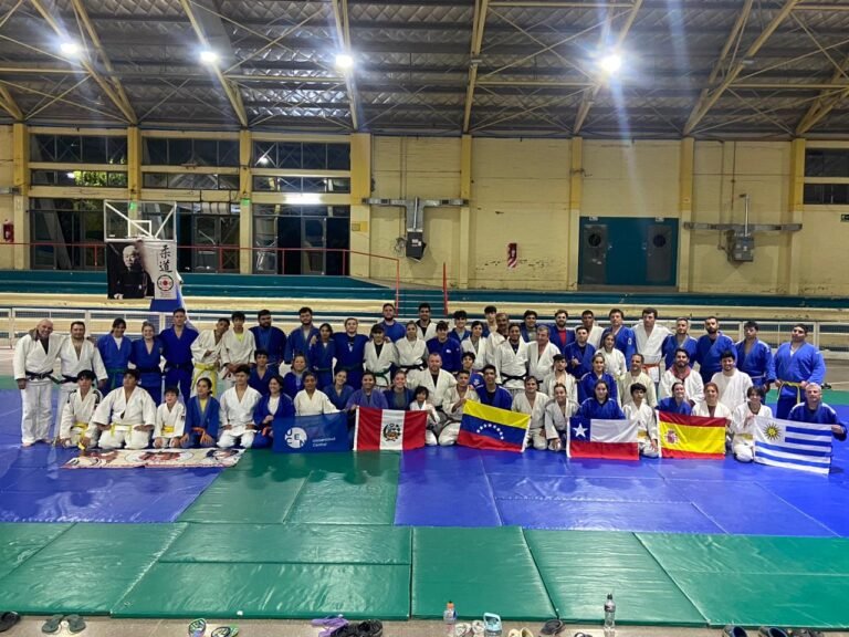 Éxito y solidaridad en el campamento de judo realizado en Malargüe