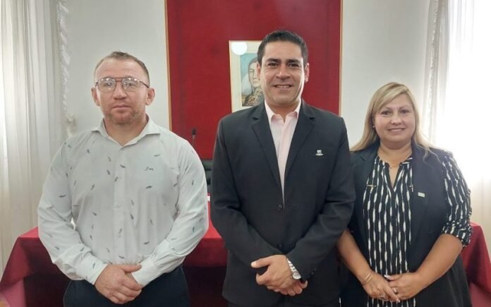 CREATOR: gd-jpeg v1.0 (using IJG JPEG v62), quality = 82