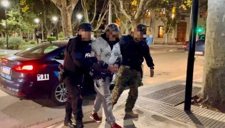 Secuestraron cocaína y detuvieron a un hombre en allanamiento de barrio Portal del sol