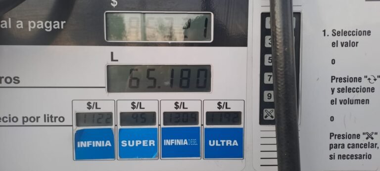 Bajaron los precios de los combustibles