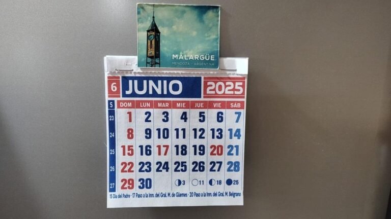 Junio con feriados y una semana laboral de solo tres días