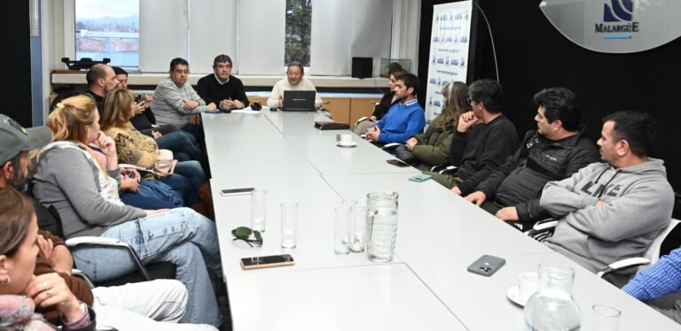 Columna del intendente Celso Jaque