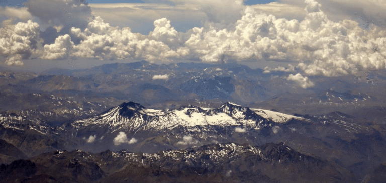 Alerta amarilla para complejo volcánico Planchón-Peteroa