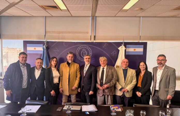 miembros de la Cámara de Comercio, Industria y Agropecuaria de San Rafael