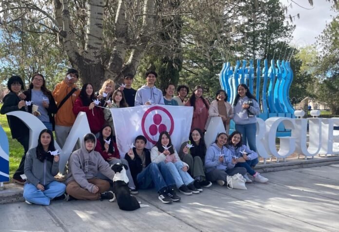 Jóvenes Fundación Ser y Hacer - Actividad día de la Paz