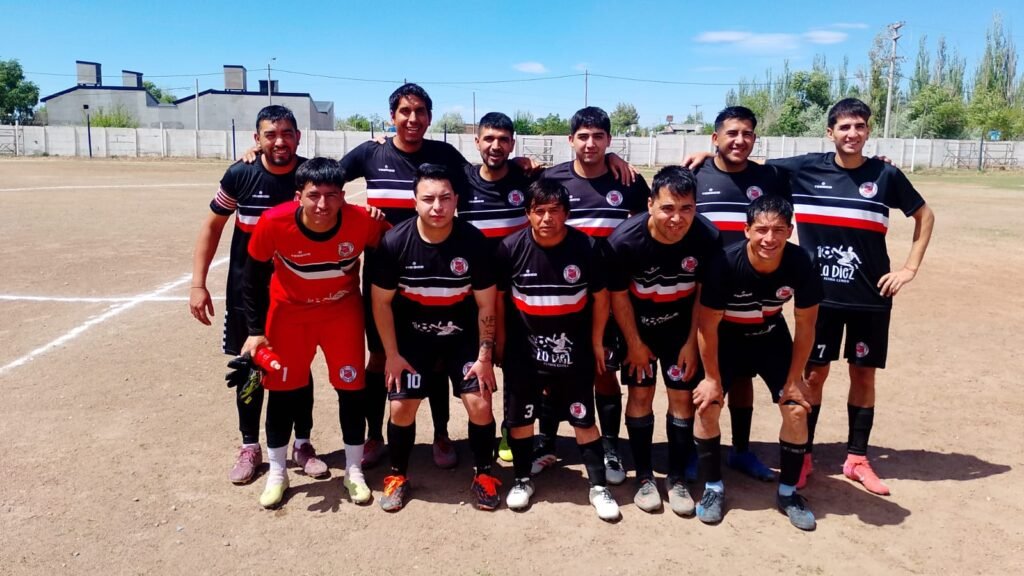 Futbol de Primera: 6 WhatsApp Image 2025 10 15 at 4.49.51 PM