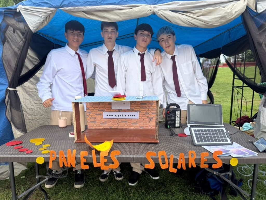 El E.S.T.I.M realizó una ExpoTencia histórica con más de 200 proyectos 1 2f6303dc 4451 45a6 885f fa39794697b0