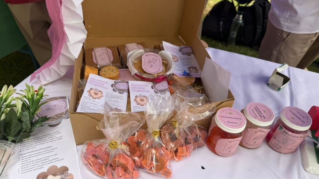 El E.S.T.I.M realizó una ExpoTencia histórica con más de 200 proyectos 2 3f148ad4 3725 476e 87a5 6198ec896b8a