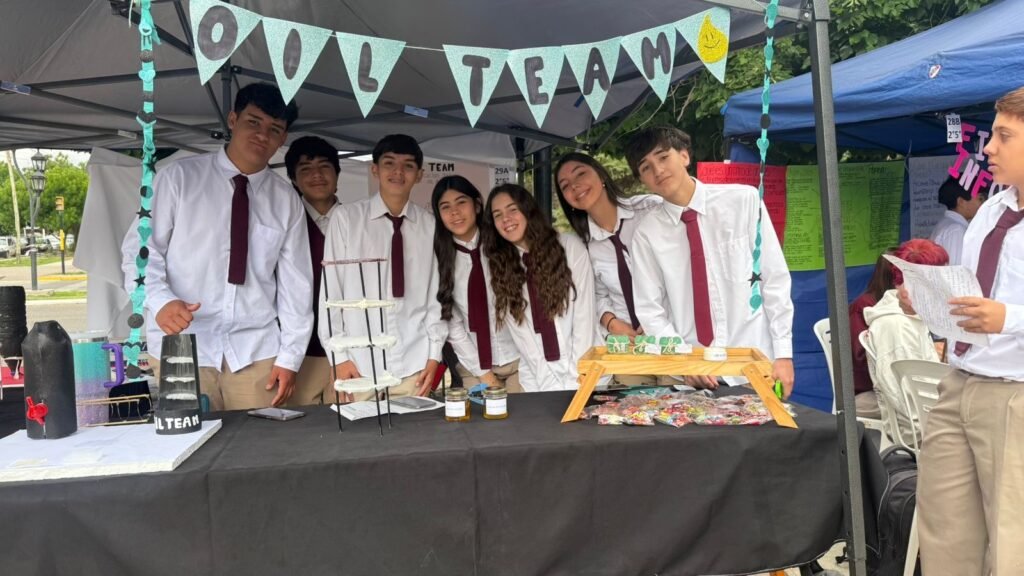 El E.S.T.I.M realizó una ExpoTencia histórica con más de 200 proyectos 12 4230a5dd 9925 460b 9697 88dd625c07b2