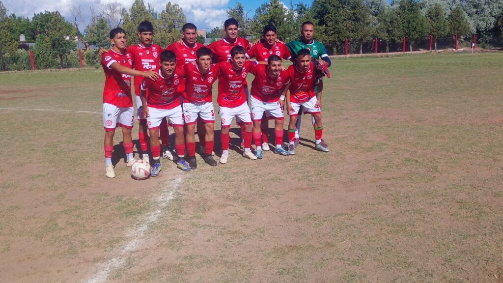 Vialidad Nacional y Volantes Unidos disputarán el domingo la gran final del Clausura 2025. 2 WhatsApp Image 2025 12 16 at 6.22.25 PM