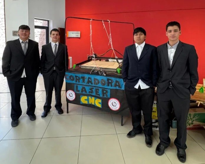 Alumnos malargüinos brillaron en el Concurso "Proyecto Más Innovador 2026" 1 cortadora laser8
