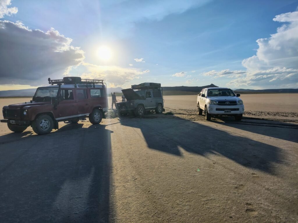 Vuelco en Llancanelo: dos extranjeros fueron asistidos y trasladados a Malargüe 12 WhatsApp Image 2026 01 17 at 12.33.23 PM 1