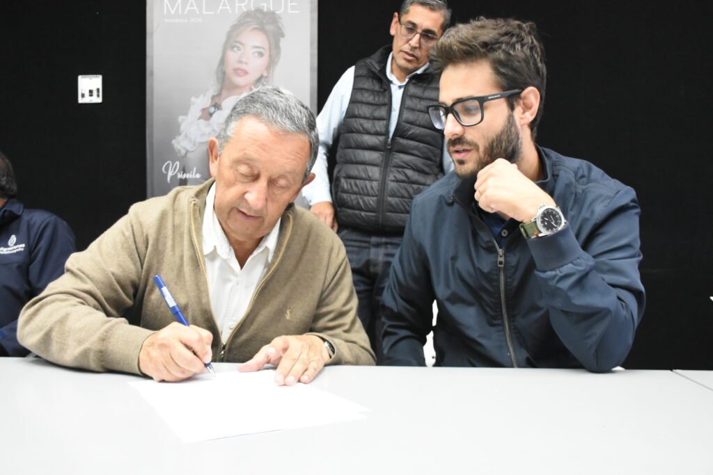 Reunión Bicameral en Malargüe autoridades impulsan soluciones por trámites en el Paso Pehuenche. 1 DSC 0859