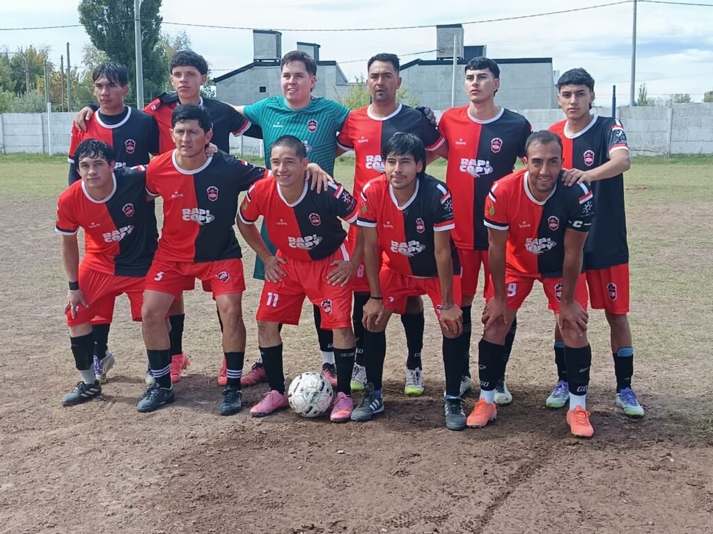 Clásico malargüino y realidades distintas en la 4ª fecha del Apertura de la LIFAAM 5 WhatsApp Image 2026 04 04 at 9.19.17 AM