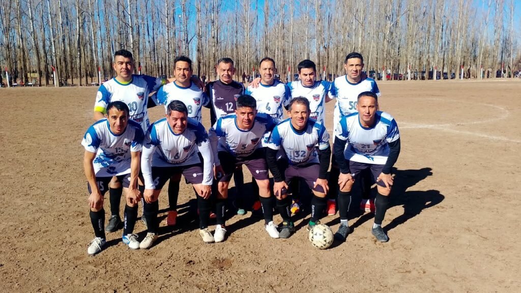 Segunda fecha de la CoVeFuM: ganaron Patrones, Los Cumpas, Vialidad y Aeropuerto FC 1 AEROPUERTO FC