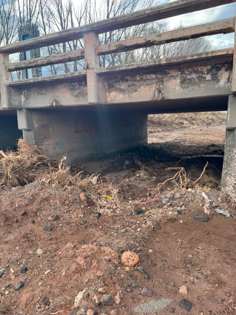 Arroyo La Bebida, al límite: vecinos advierten que una nueva crecida podría inundar a decenas de familias 3 WhatsApp Image 2026 08 25 at 10.58.58 AM