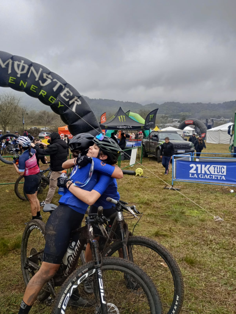 Delfina Moyano y Bianca González clasificaron séptimas en el Rally Transmontaña. 1 image 11