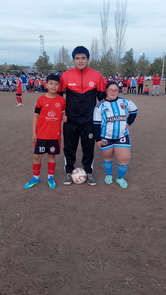 Volantes unidos presentó su Torneo de Fútbol Infantil Max Santos. 2 image 10