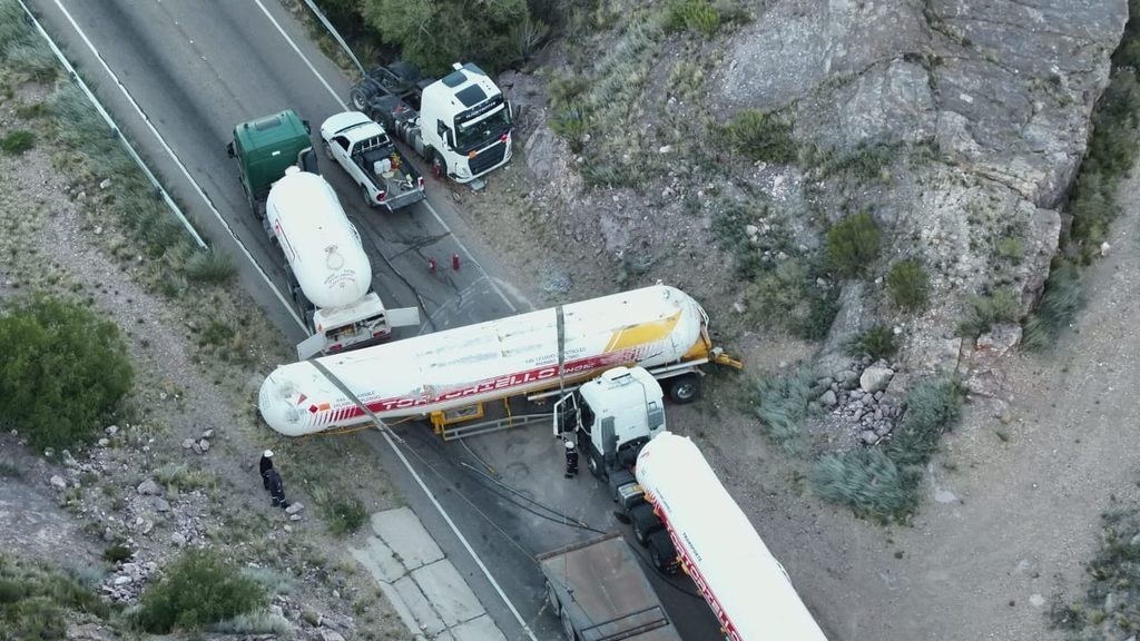 Se prevé la habilitación de la ruta hacia San Rafael cerca de la medianoche 1 WhatsApp Image 2026 10 02 at 7.41.35 PM 1