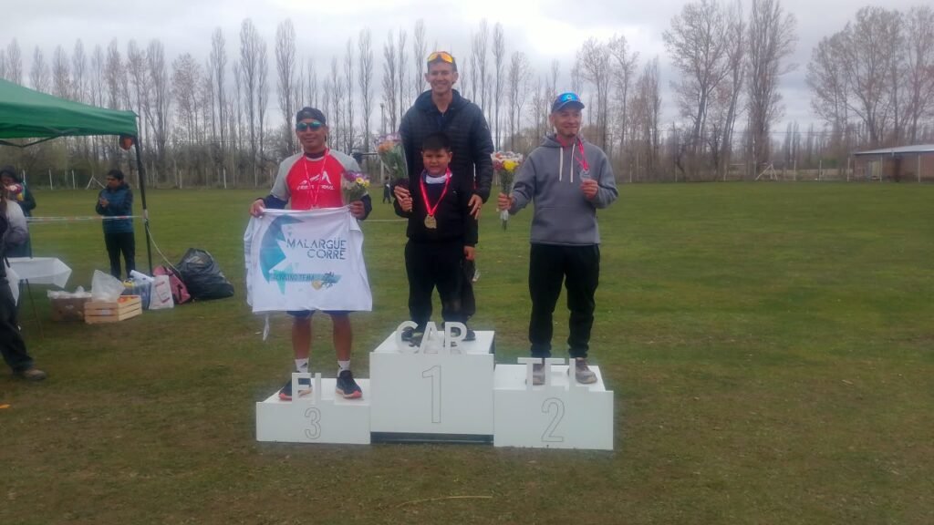 Los 21 K del Cross Trail El Cartel fueron para Duhan Medina y Mariela Rojas 2 WhatsApp Image 2026 10 12 at 8.05.33 AM 1